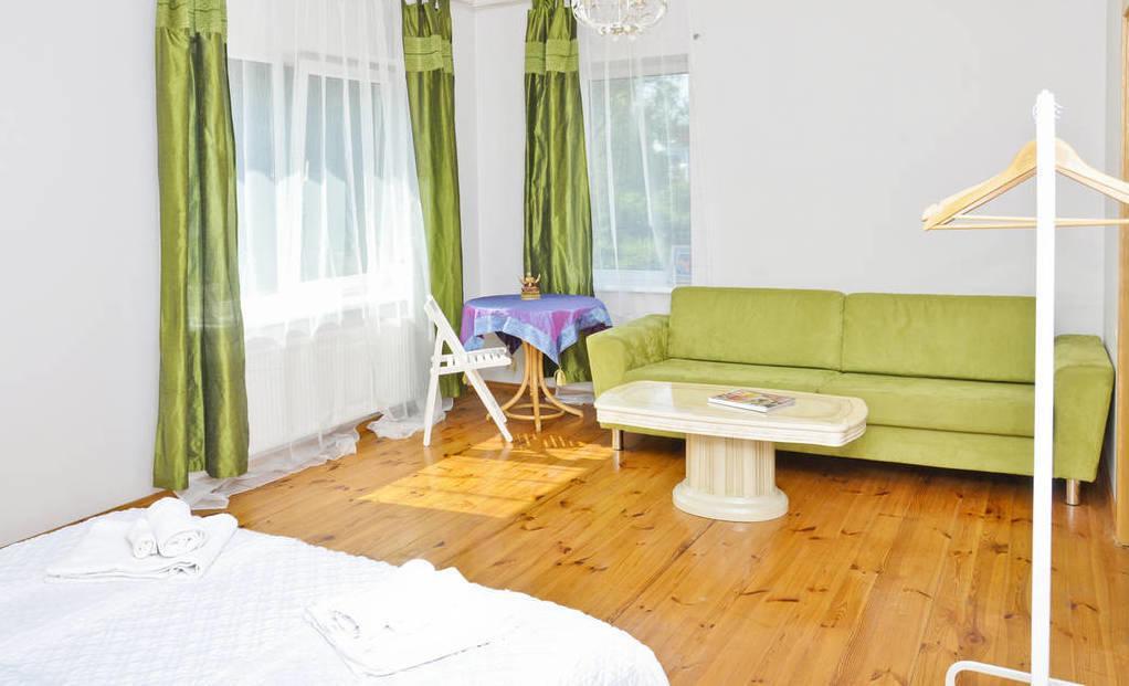 Irena Family House Hotel VNO Room photo